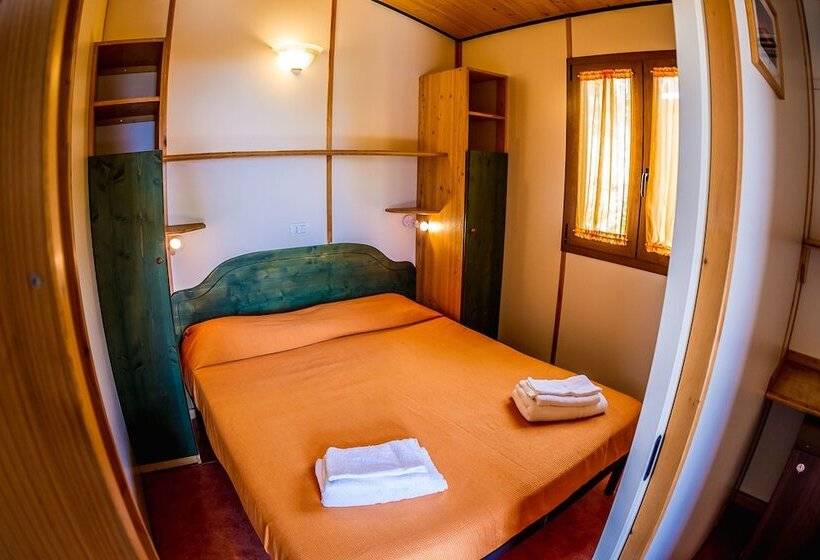 Отель Agriturismo Valle Di Marco