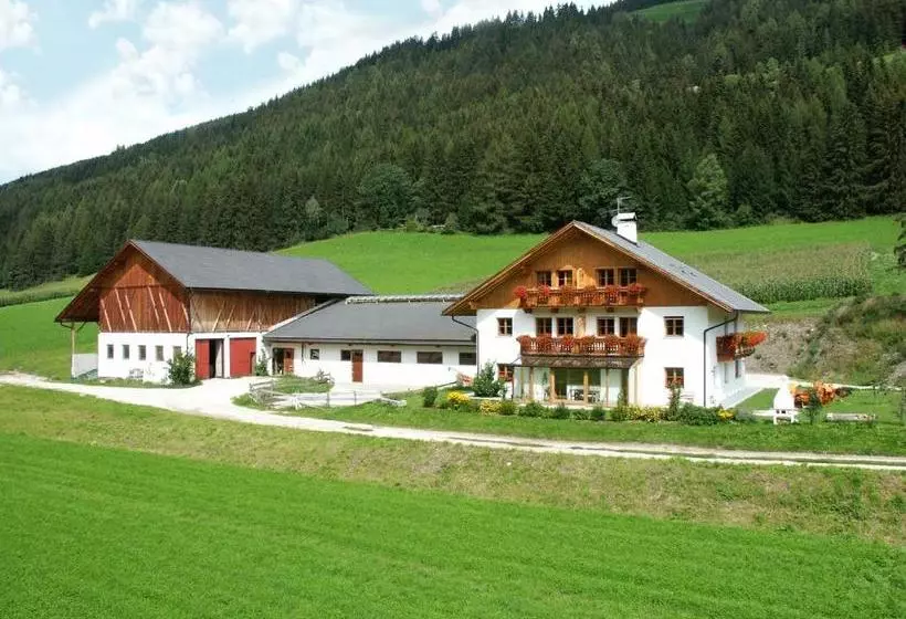 هتل Apartments Feldsagerhof