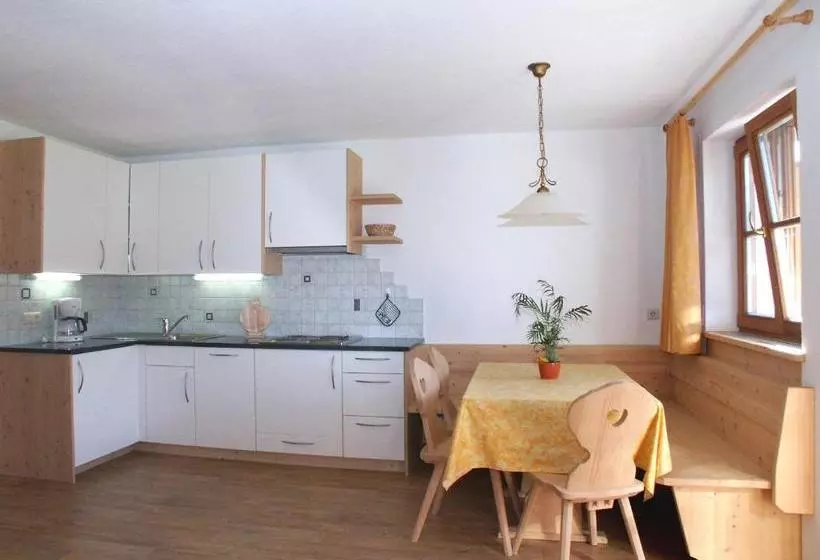 هتل Apartments Feldsagerhof