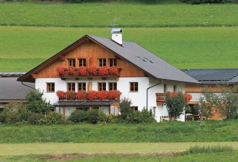 هتل Apartments Feldsagerhof