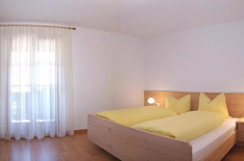 هتل Apartments Feldsagerhof