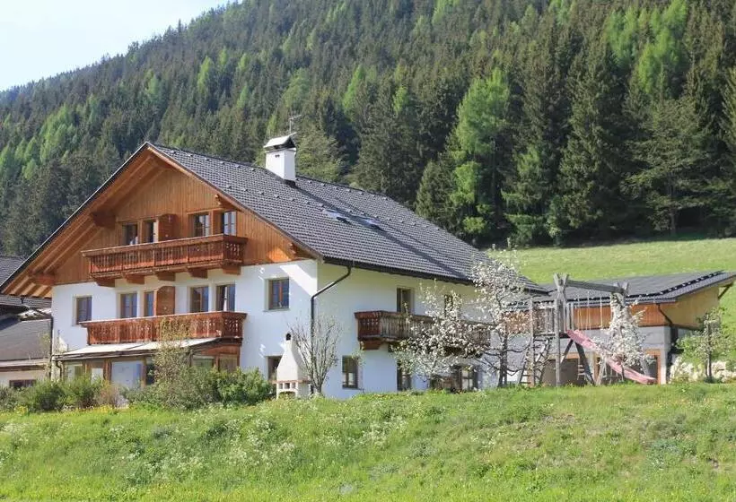 هتل Apartments Feldsagerhof