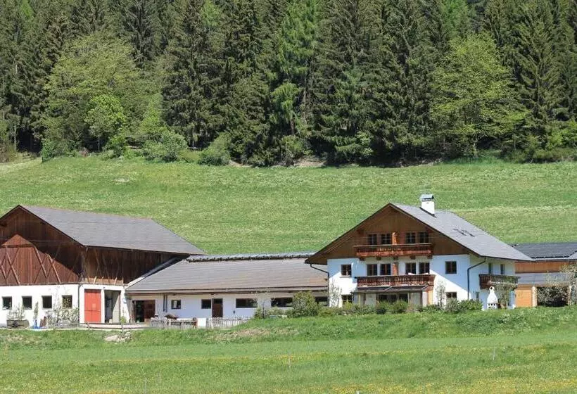 هتل Apartments Feldsagerhof