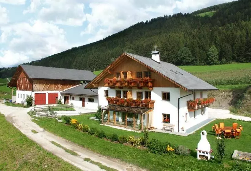 هتل Apartments Feldsagerhof