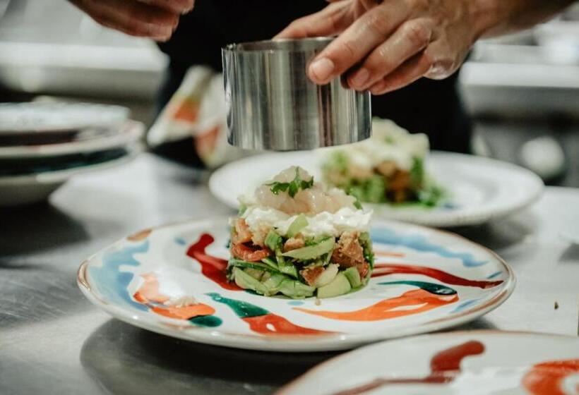 Отель Masseria Palombara Relais & Spa Adults Only