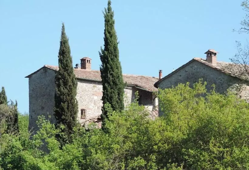 Hotelli Agriturismo Colli Di Travale