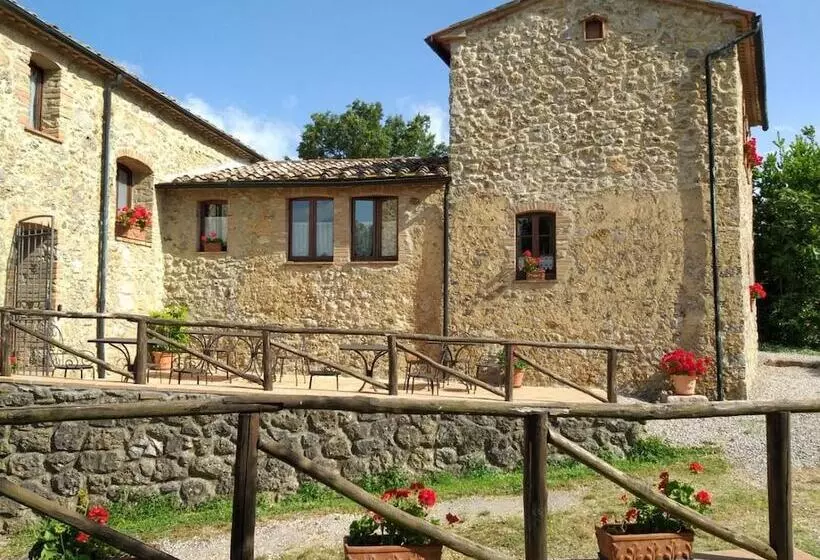 Hotelli Agriturismo Colli Di Travale