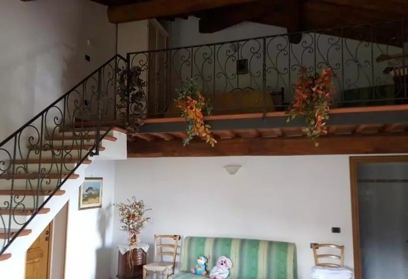 هتل Agriturismo La Casuccia