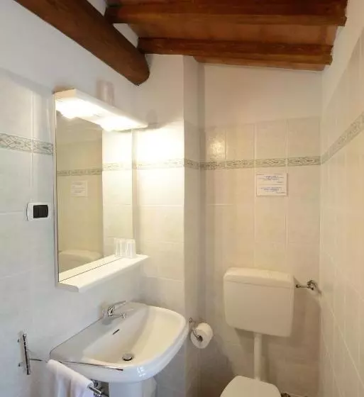 هتل Agriturismo La Casuccia