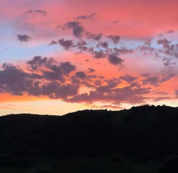 هتل Agriturismo Sa Tanca Noa