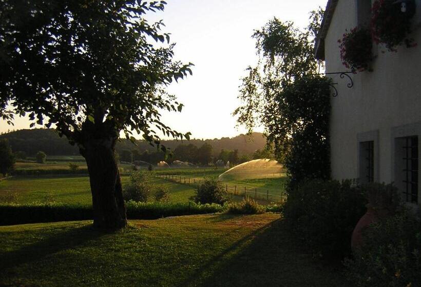 ホテル Agriturismo Trebisonda Country Resort