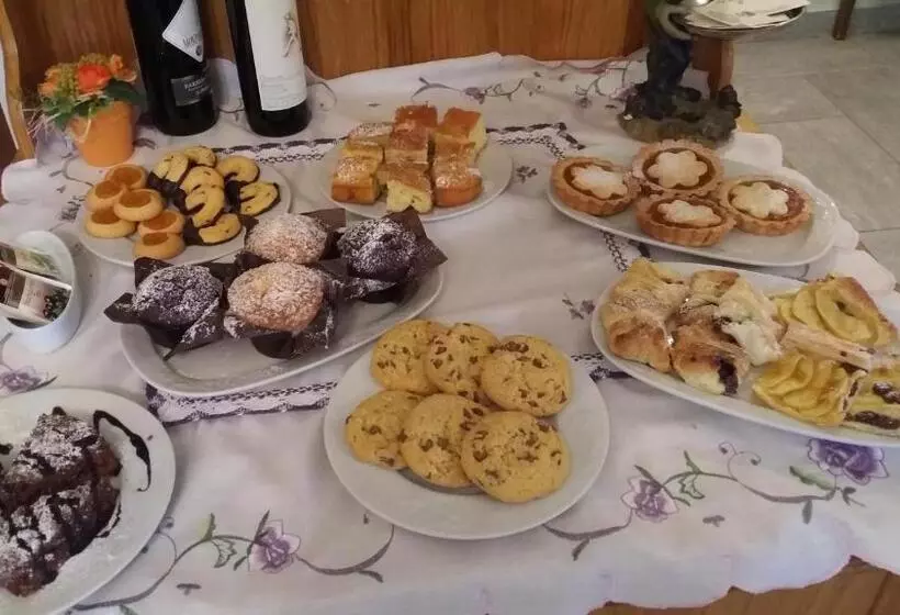 هتل Agriturismo Cascina Aguzza