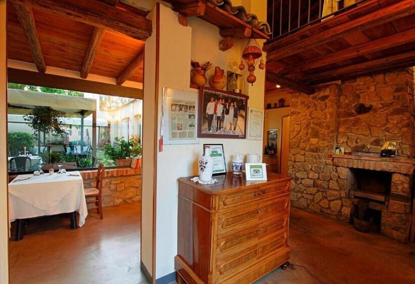 فندق Agriturismo Il Borghetto
