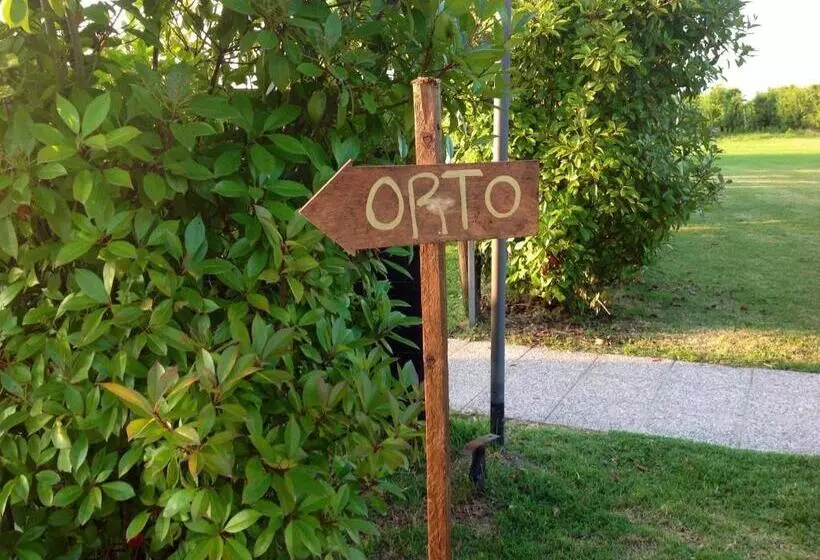 Hotelli Agriturismo Il Borghetto