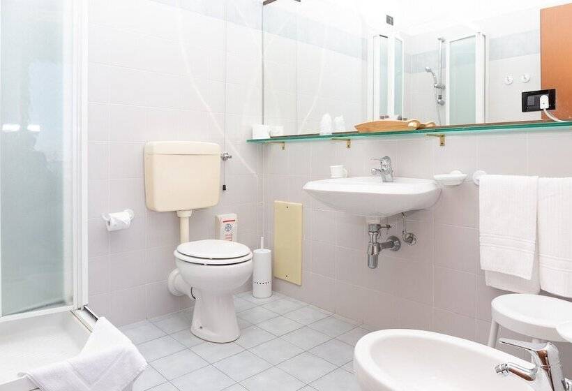 هتل Albergo Sacro Monte Varese