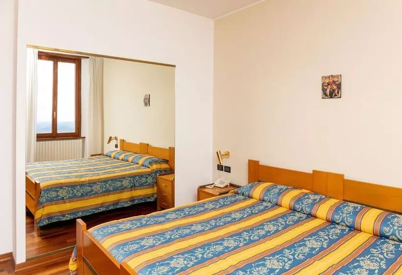 هتل Albergo Sacro Monte Varese