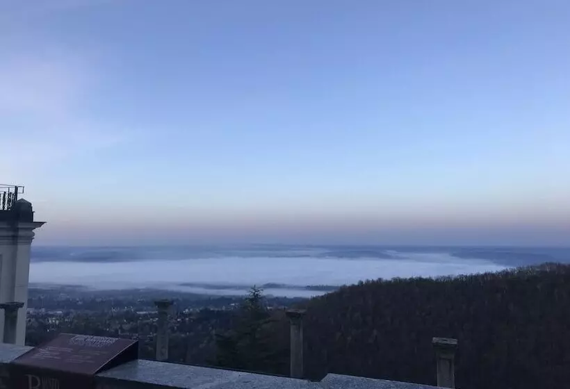 هتل Albergo Sacro Monte Varese