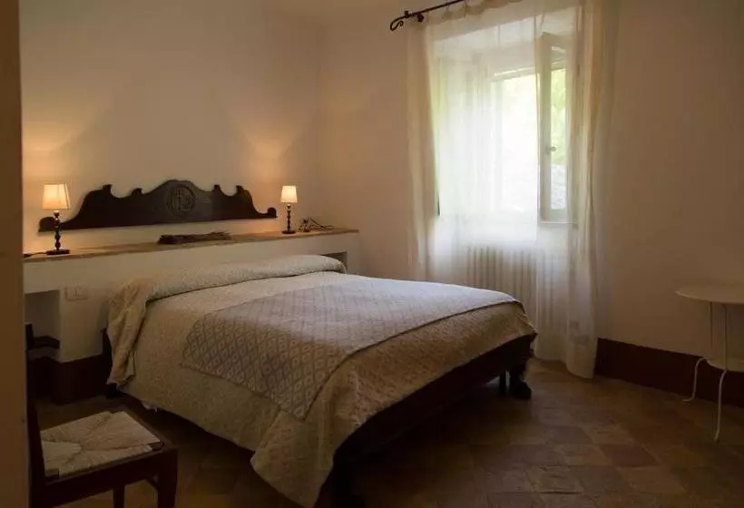 هتل Fonteantica Agriturismo