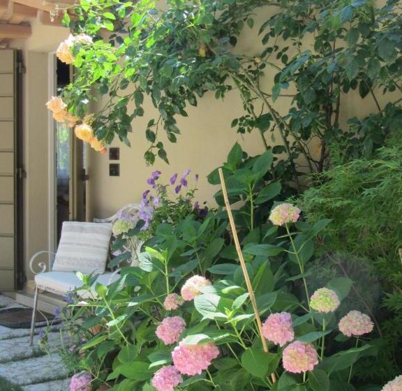 פנסיון Casina Le Conserve