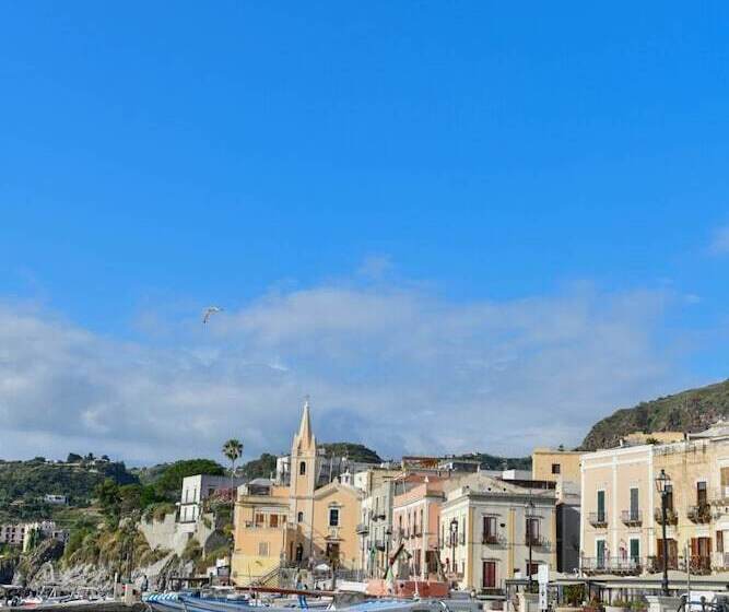 بنسيون Mamamia #lipari