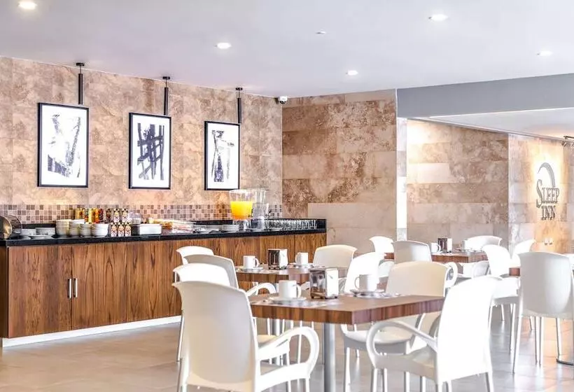 هتل Sleep Inn Villahermosa