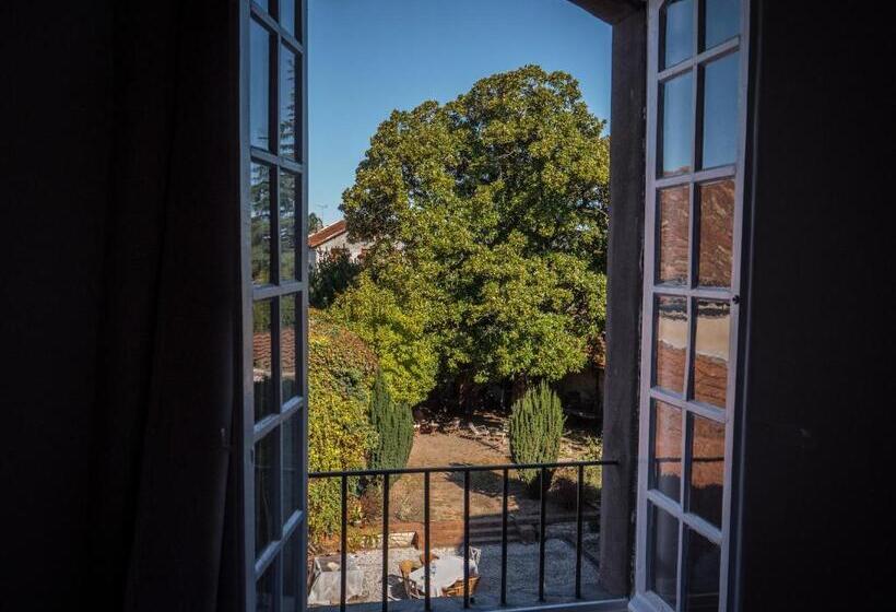 بنسيون La Cour Verte