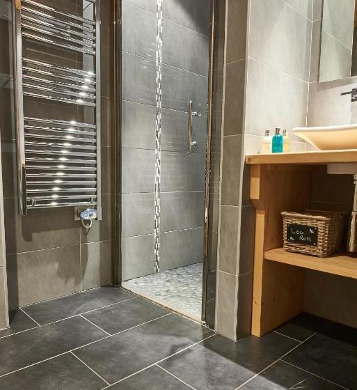 تختخواب و صبحانه Chalet Virolet