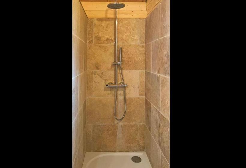 펜션 Roulottes Au Pied Du Vercors