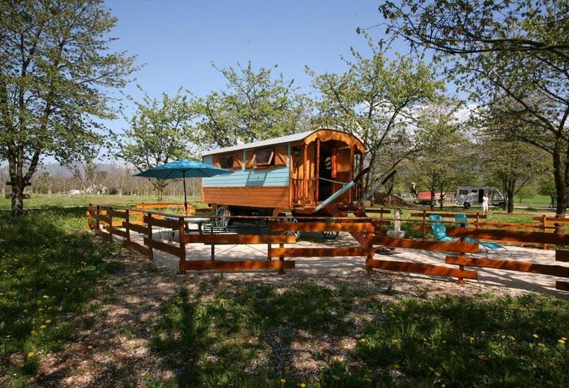 펜션 Roulottes Au Pied Du Vercors