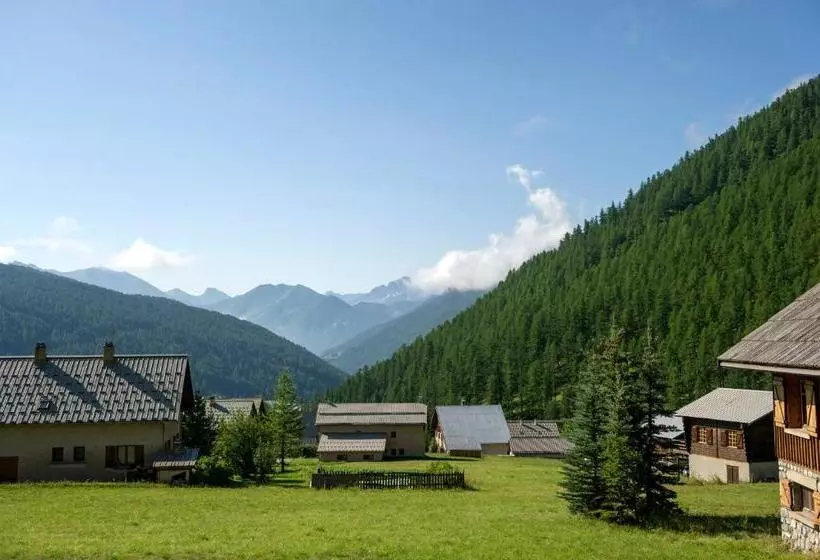 ホテル Vtf Les Esquirousses