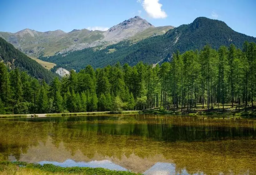 ホテル Vtf Les Esquirousses