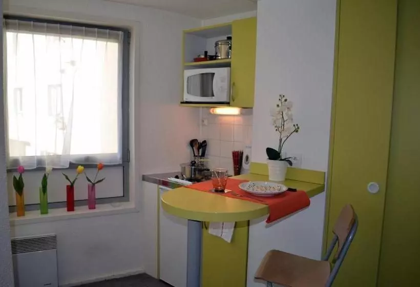 Montempô Apparthôtel Evry