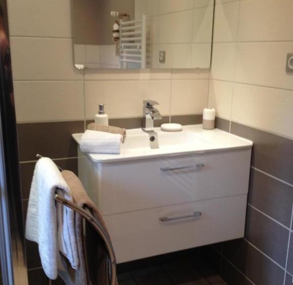 פנסיון Chateau Haut Baron