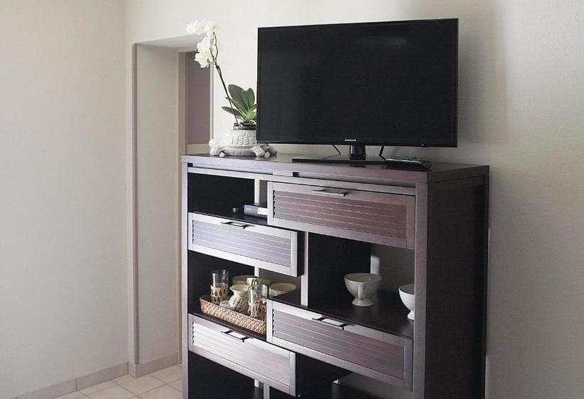 פנסיון Chateau Haut Baron