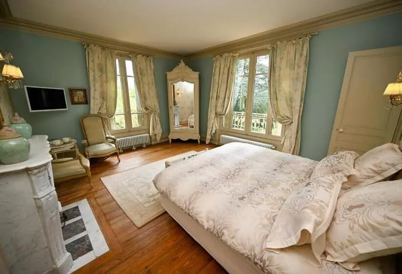 Majatalo Château De La Chaix