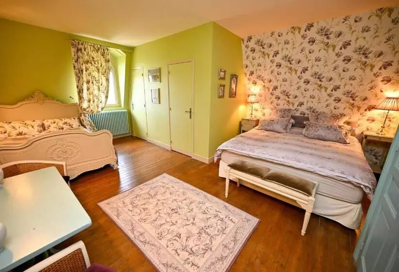 Majatalo Château De La Chaix