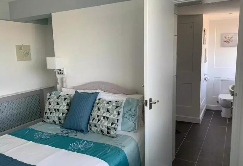 Retkeilymaja The Poacher