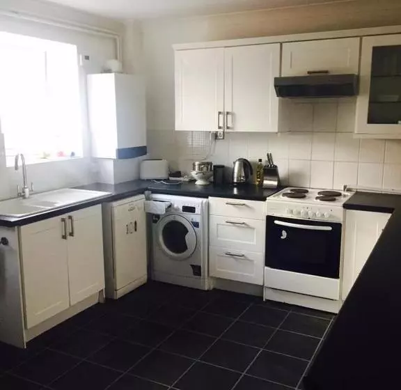 Retkeilymaja The Poacher