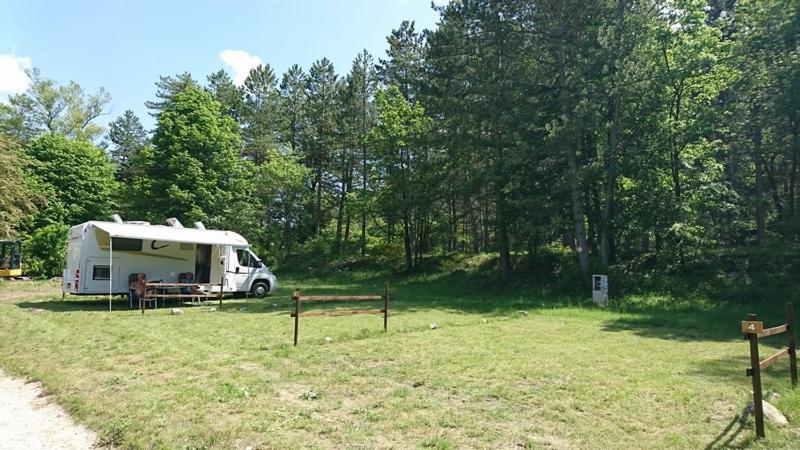 هتل Camping Les Framboiseilles