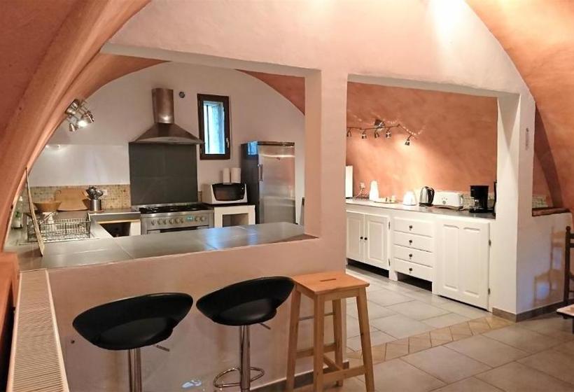 هتل Camping Les Framboiseilles