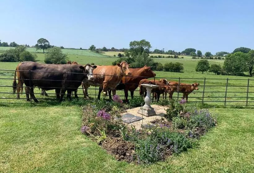 هتل Weatherhead Farm