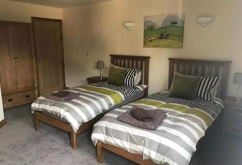 هتل Weatherhead Farm