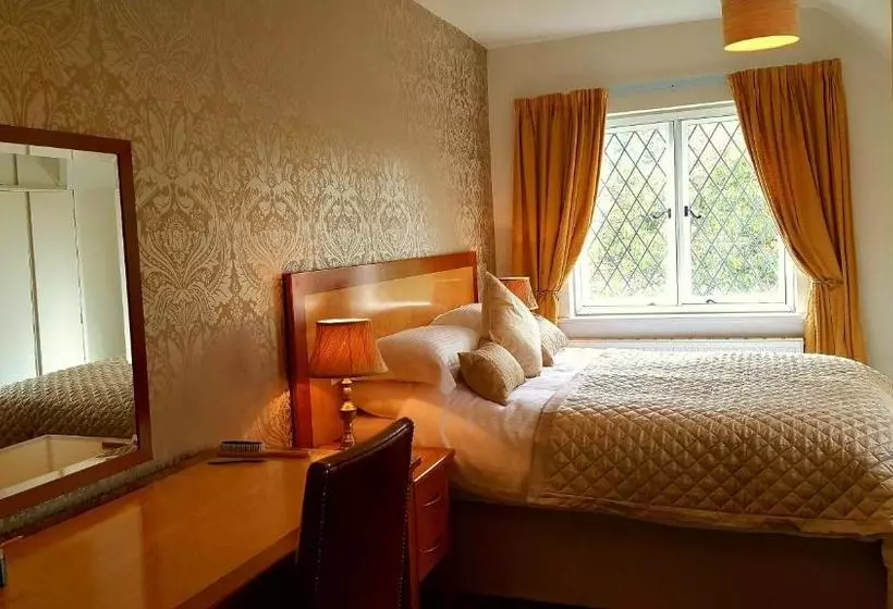 Majatalo Sadlers Guest House