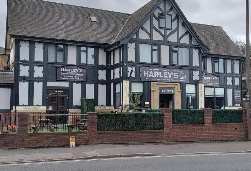 ユースホステル Harleys Inn