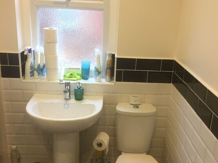 פנסיון Gidlow House