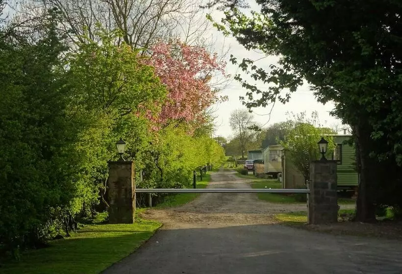 Retkeilymaja Chequers Inn