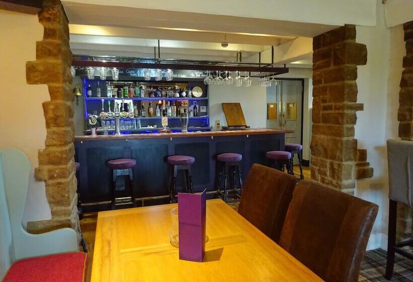 فندق صغير Chequers Inn