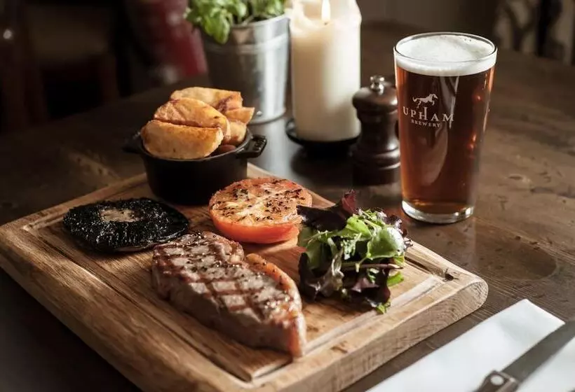 ユースホステル The White Hart, South Harting