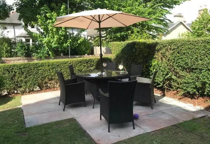 Majatalo Braehead Guest House