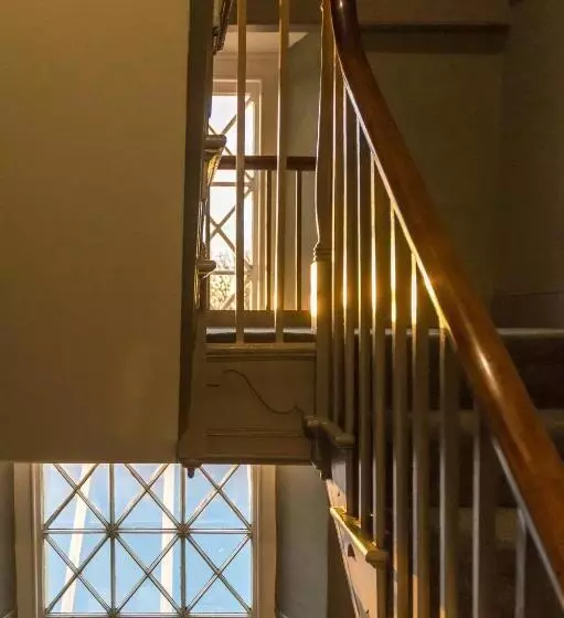 Majatalo Top Joe S Townhouse